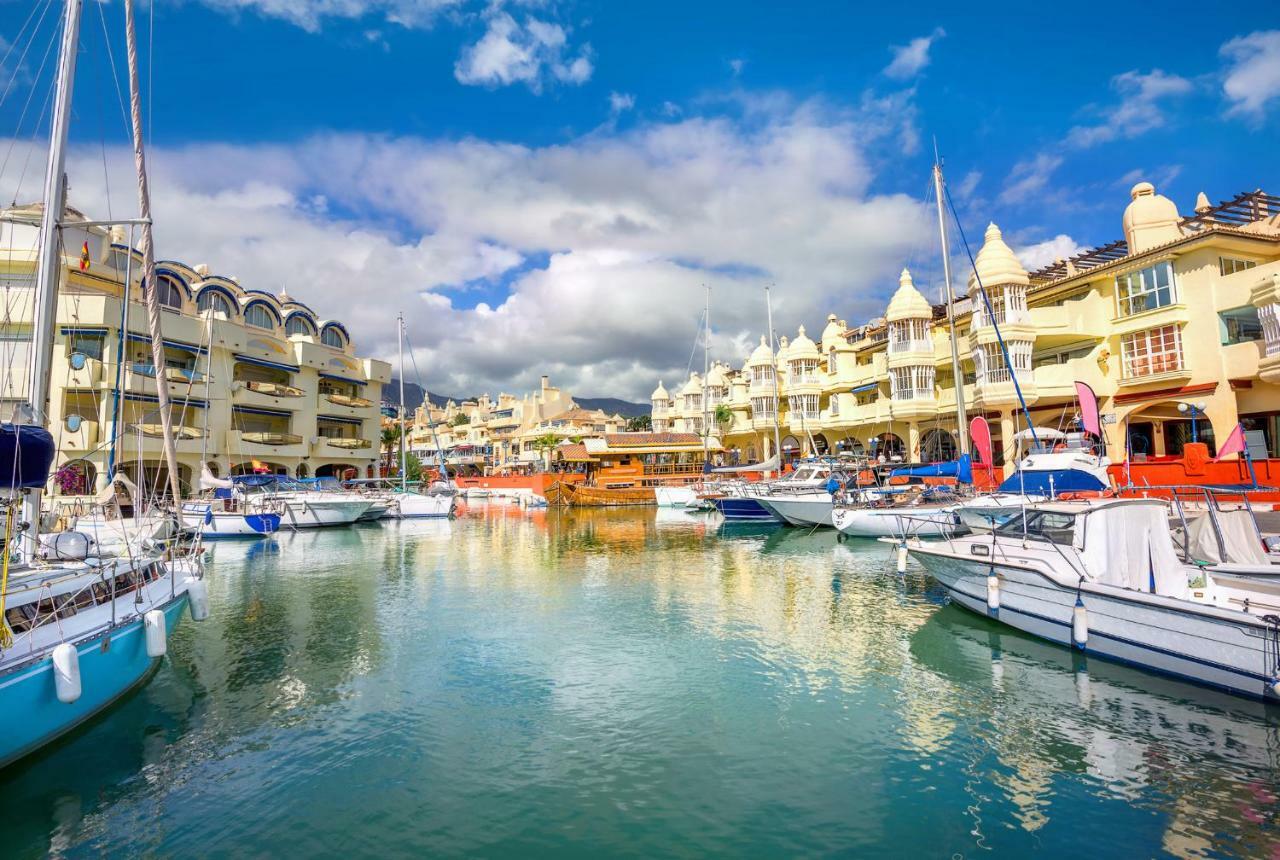 Puerto Marina Waterfront Appartement *