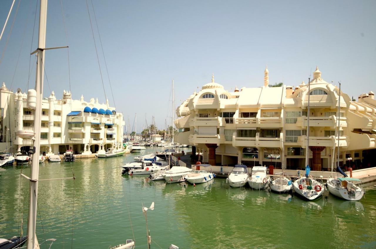 Puerto Marina Waterfront Appartement